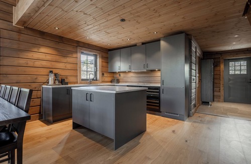 Idre House | Fjäll Lodge - Modern log cabin with sauna, fireplace and 4 bedrooms