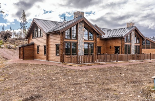 Idre House | Fjäll Lodge - Modern log cabin with sauna, fireplace and 4 bedrooms