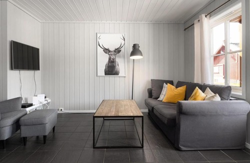 Loten Municipality House | Fjell & Ski · 2 sov · Elbillader · 60 min OSL