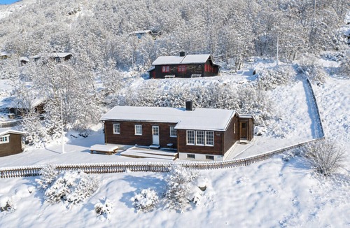 Hol Municipality Cabin | Fjellro-Geilo Cabin Retreat