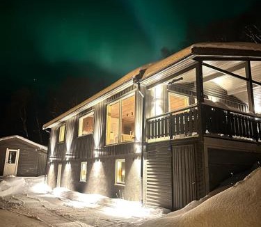 Kvaloya Villa | Fjord View Cabin, Aurora, 30 min Airport