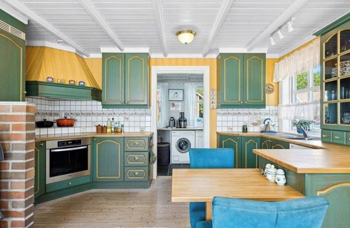 Nedstrand House | Fjord views with private jetty and boathouse