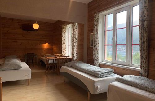 Tyssedal Hostel | Fjordshelter dorm