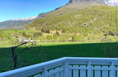 Flam Apartment | Flåm Holiday Home