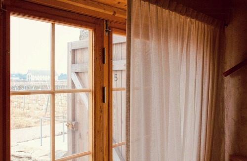 Burgsvik Apartment | Flat next to viticulture on Storsudret near sea