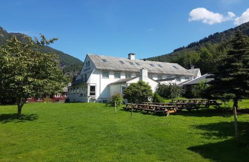 Jondal Hotel | Folgefonn Gjestetun
