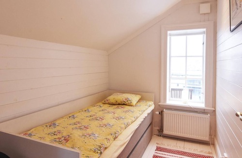 Halleviksstrand House | For those who love the sea, the sun and the wind, this domicile has a perfect location.