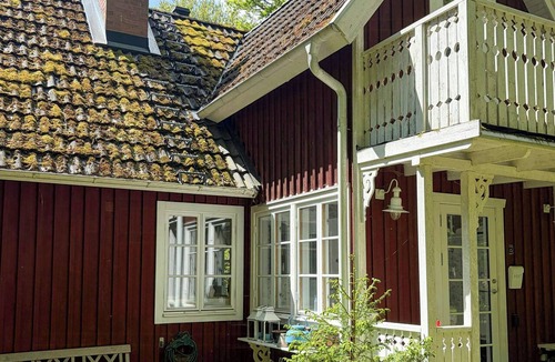 Immeln House | Forest house with fire pit & child friendly garden