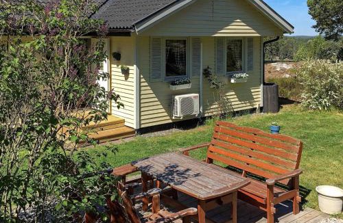 Dalaro House | Four-Bedroom Holiday home in Dalarö