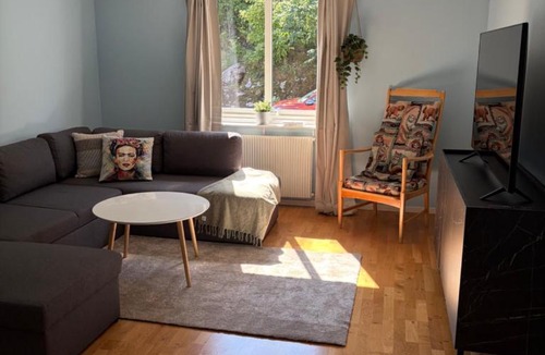 Stromstad Apartment | Fräsch och fin 2:a. Gångavstånd till Strömstads Centrum