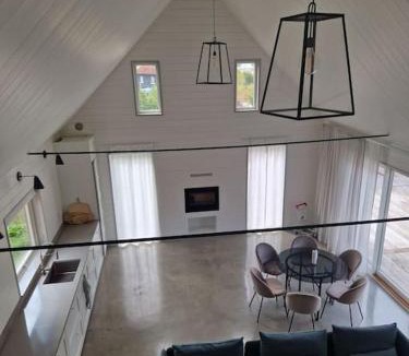 Visby Villa | Fräscht, spatiöst hus