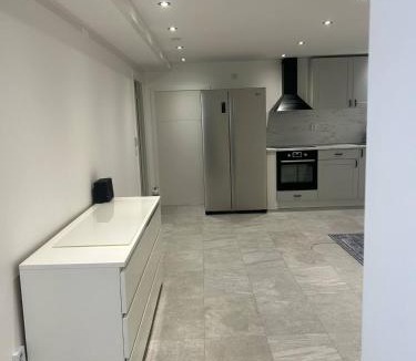 Rosengard Apartment | Fresh and newly renovated basement apartment