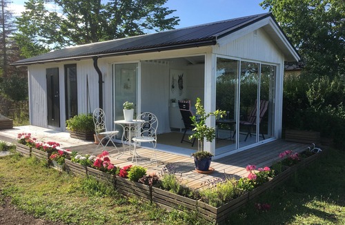 Sodvik Cottage | Friggebod - small house in North Öland - for rent - 24 m²
