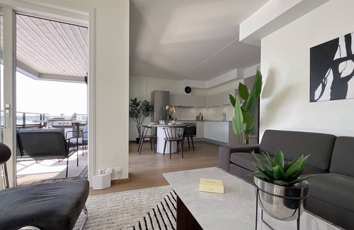 Gamle Oslo Apartment | Front Row to the Fjord – Chic & Modern Escape!