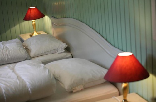 Hundorp Hostel | Frya Leir