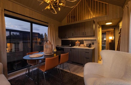 Hurdal Municipality House | Fugleredet 4 · TV-designhytte · Mjøsa-utsikt · 30 min OSL