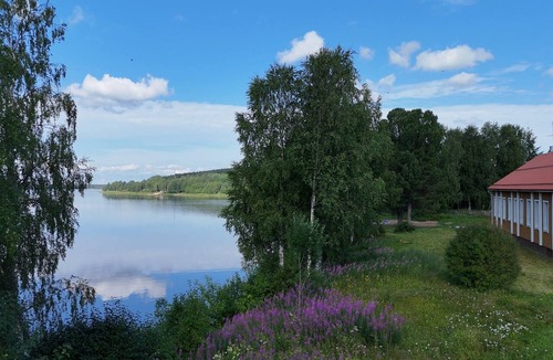 Rovaniemi House | Full Cottage,payper rooms,1-5persons 1room, 6-9persons 2rooms,9-13persons 3rooms