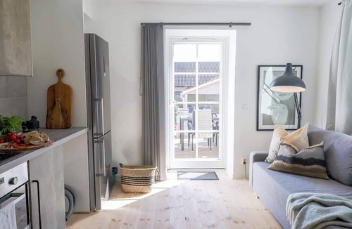 Vellinge Apartment | Fully Equipped Cosy Flat Close to Malmo Copenhagen