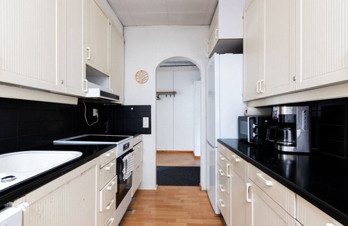Vantaa Apartment | Functional and cozy 3 bedroom apartment for 6