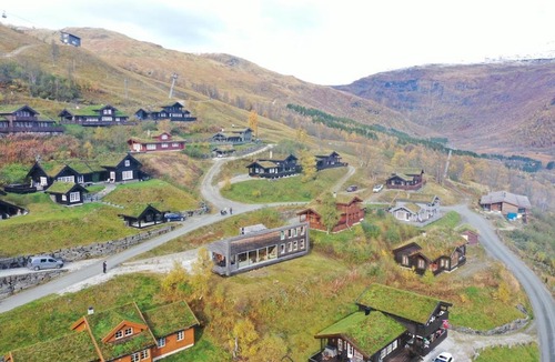 Myrkdalen Villa | Funkis Hytta