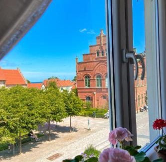 Simrishamn Bed & Breakfast | Gårdens & Apotekarns