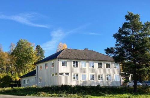 Undersaker Hostel | Gårdshuset Vandrarhem