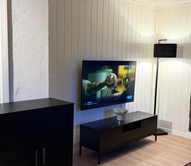 Ullensaker House | Gardermoen Airport Stay - 5Min to OSL