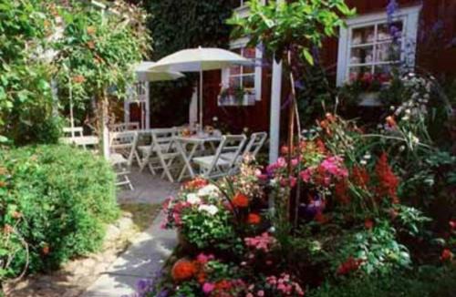 Askersund Bed & Breakfast | Garvaregården Hotel , B&B och Café