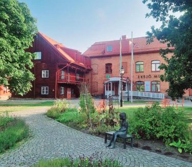 Orrhaga-Gamla Stan Hostel | Garvaren boendet mitt i gamla stan i Eksjö