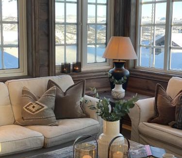 Hol Municipality Apartment | Geilo-Kikut, Ski-In, Ski-Out with Stunning Trails and Perfect Location