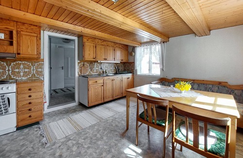Broby House | Get unforgettable nature experiences at Lake Tydingen
