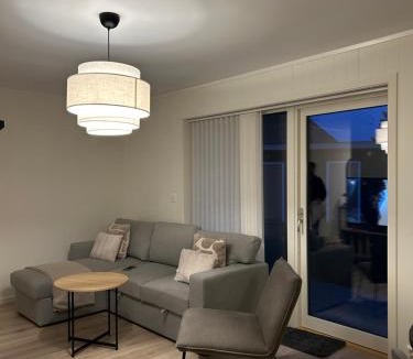 Klofta Apartment | GHAR-New 2 bedrooms apartment near airport and Oslo city-free parking
