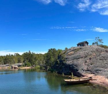 Odkarby Other | Glasbergsboden, Off-Grid on an island