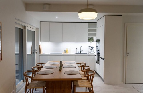 Vantaa House | Glorious two floor apartment with 4 bedrooms, sauna and parking