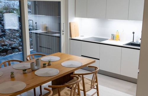 Vantaa House | Glorious two floor apartment with 4 bedrooms, sauna and parking