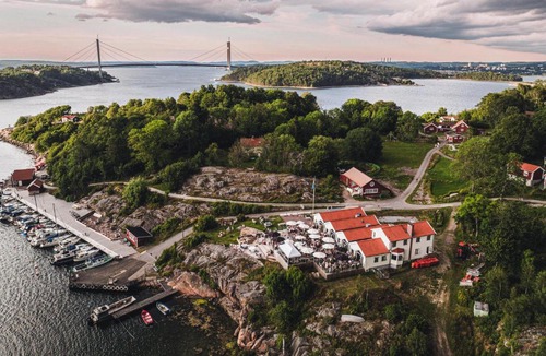 Vastra Gotaland Apartment | Gorgeous Apartment In Myggenäs With Sauna