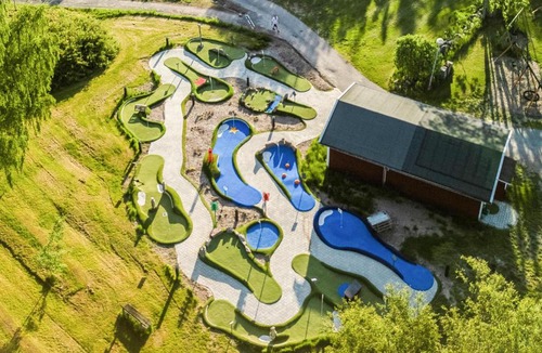 Vastra Gotaland Apartment | Gorgeous Apartment In Myggenäs With Sauna