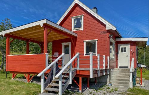 Midsund Municipality House | Gorgeous Home In Fiksdal With Wifi