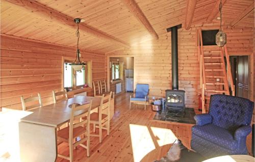 Annolfsbyn House | Gorgeous Home In Åsensbruk With Sauna