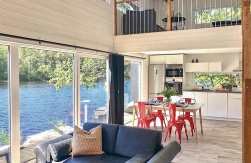 West Coast House | Gorgeous home in Borås with sauna