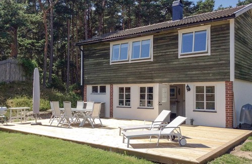 Borrby House | Gorgeous home in Borrby with WiFi