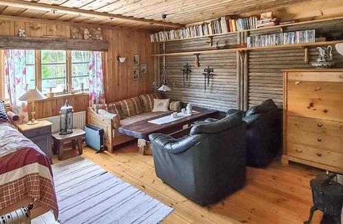 Enviken House | Gorgeous Home In Enviken With Kitchen