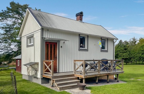 Fengersfors House | Gorgeous home in Fengersfors with WiFi