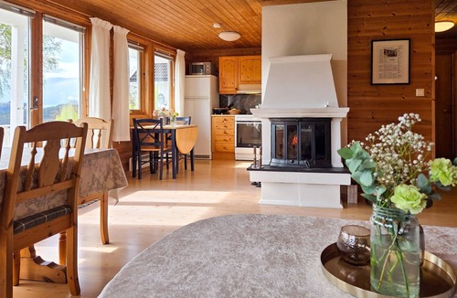 Fister House | Gorgeous home in Fister with WiFi
