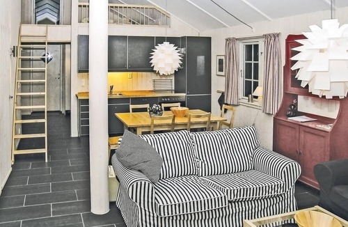 Sor-Fron House | Gorgeous home in Gålå with sauna