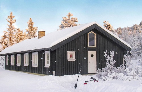 Sor-Fron House | Gorgeous home in Gålå with sauna