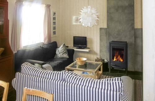 Sor-Fron House | Gorgeous home in Gålå with sauna