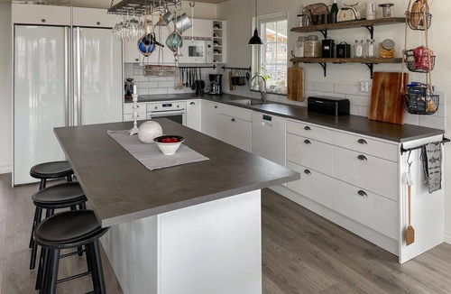 Orebro County House | Gorgeous home in Glanshammar with house sea view