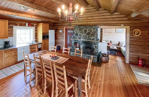 Kamben House | Gorgeous home in Gol with sauna