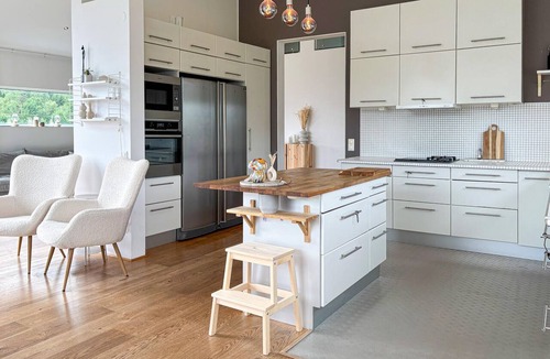 Lerum Municipality House | Gorgeous home in Gråbo with sauna